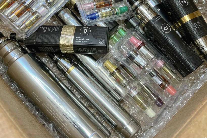 Buyer's Guide to Nicotine bundles — small parcel