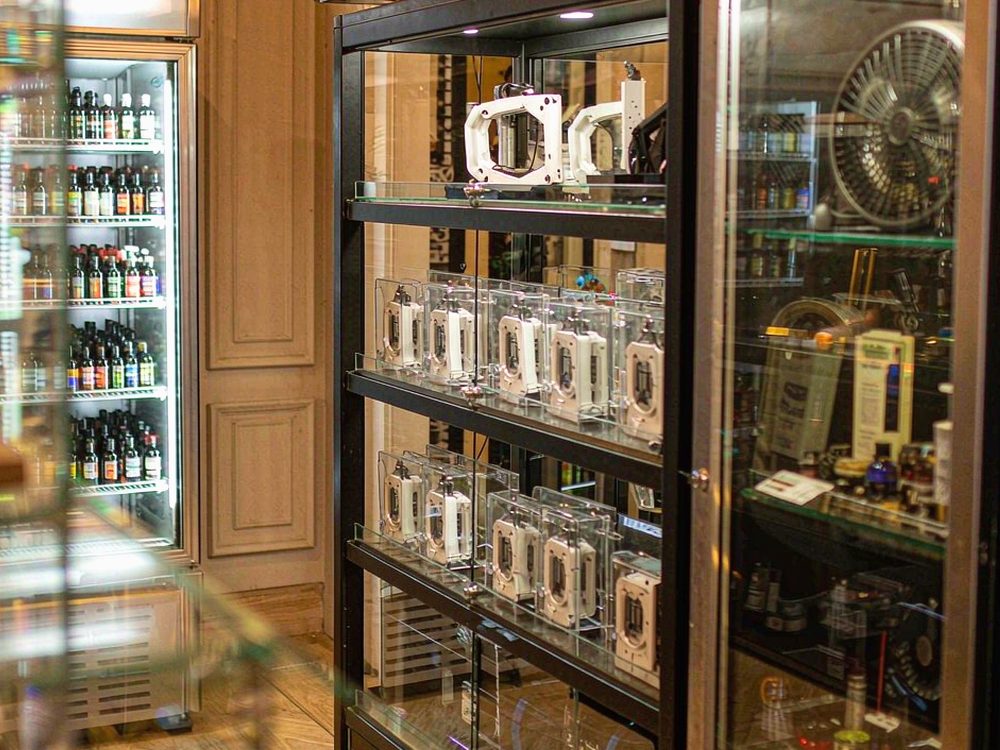 Comparison of Nicotine e-liquid Suppliers — top rated