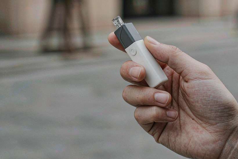 Device Catalog for Nicotine in Glasgow — small parcel