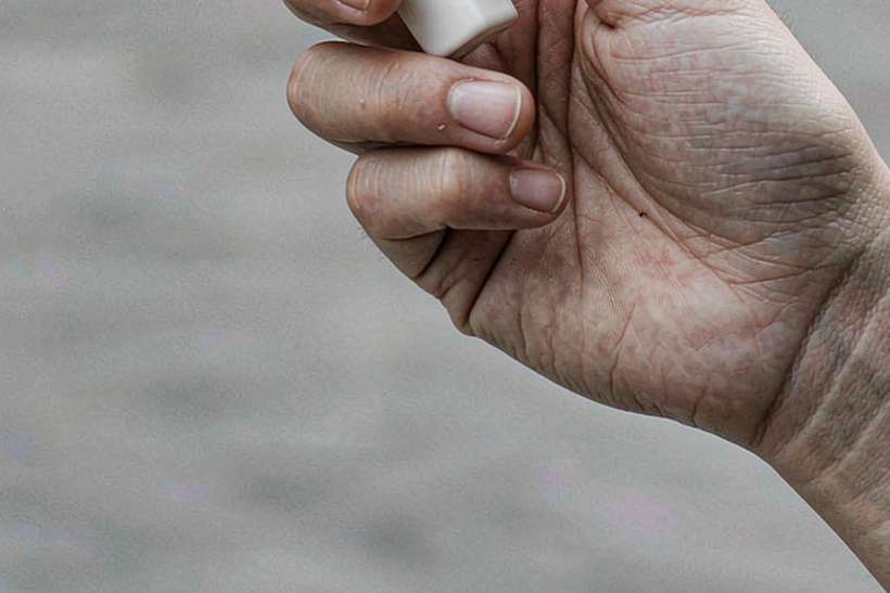 Launch Plan for Nicotine in Glasgow — small parcel
