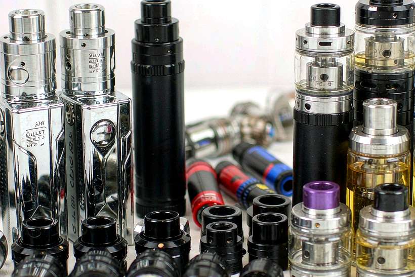 Market Overview of Nicotine tanks — EU stock