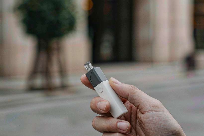 MOQ and Lead Time for Nicotine in Glasgow — small parcel